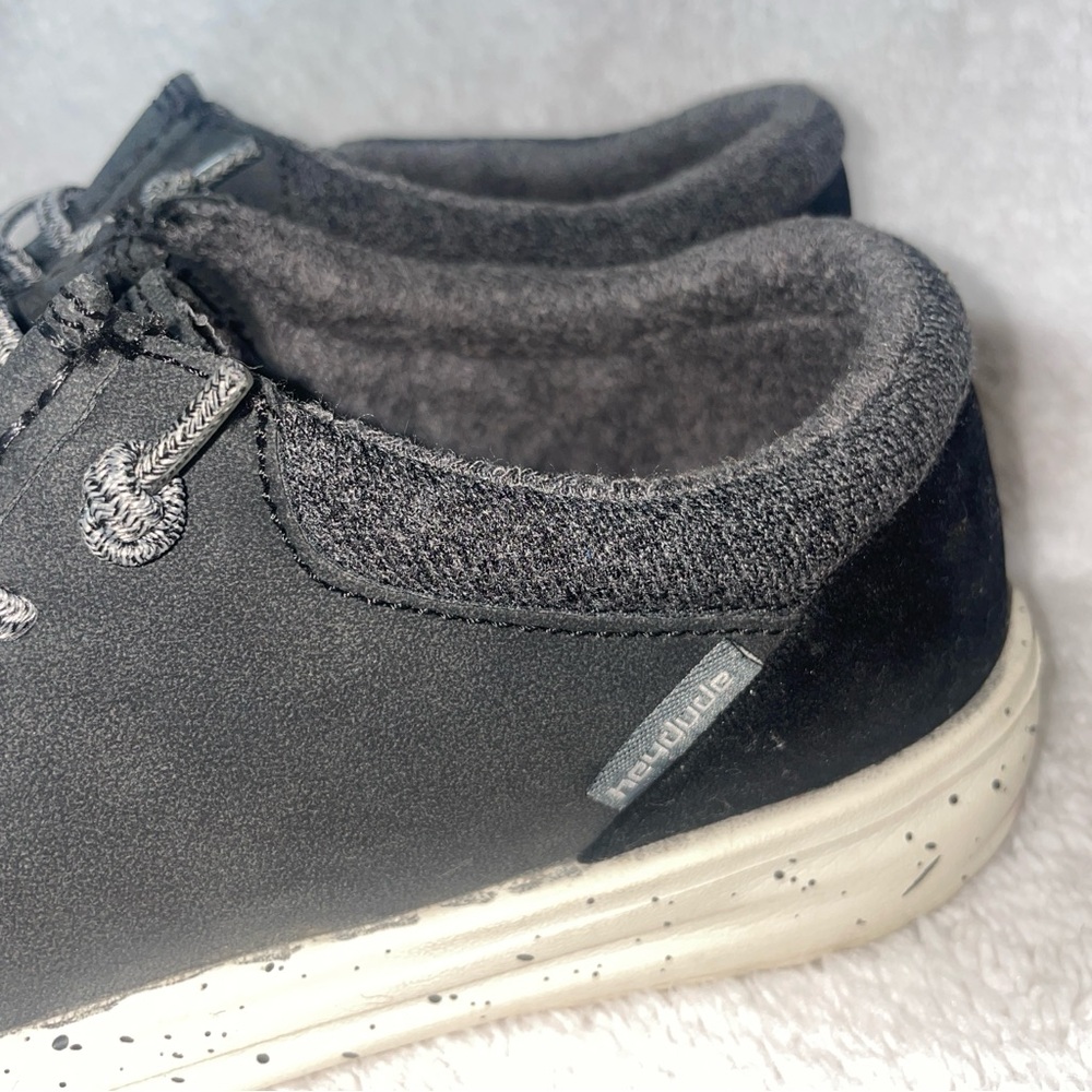 Hey Dude Wally Mid Canvas (Black/White) Size Women 7 Men 5. - Picture 2 of 9